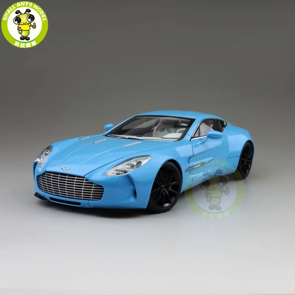 Модель автомобиля под давлением AUTOart 1/18 ONE 77 синяя 70240|Наземный транспорт| |