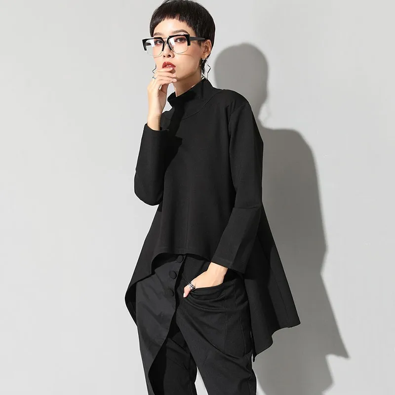 Женский Асимметричный пуловер TWOTWINSTYLE весенний черный повседневный с воротником