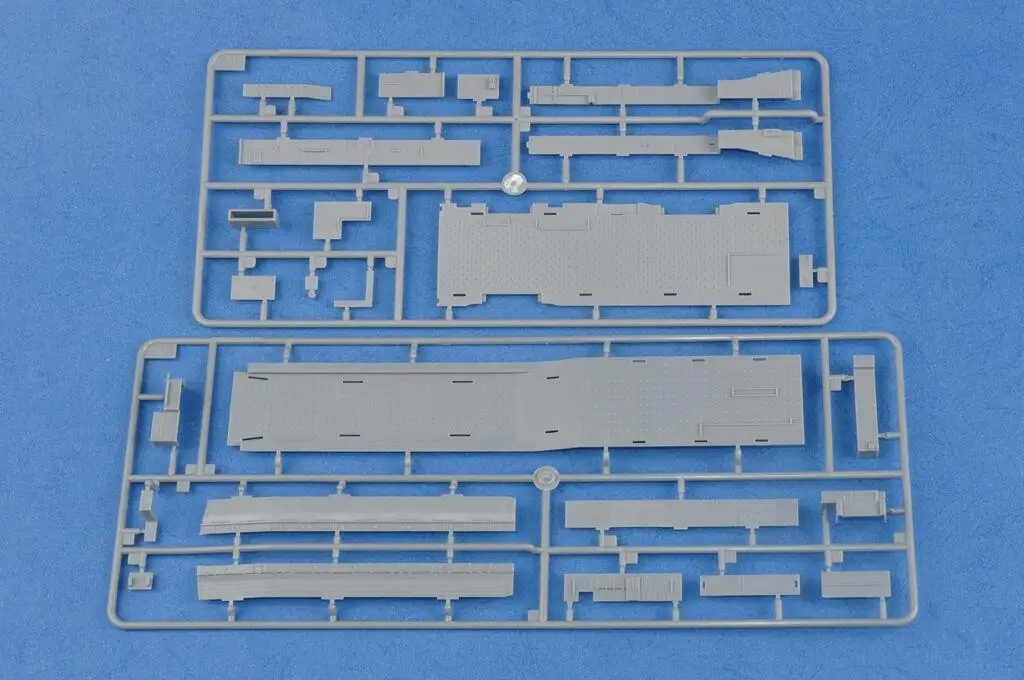 Набор моделей Hobbyboss 1/700 83408 USS Iwo Jima LHD 7|Наборы для сборки моделей| |