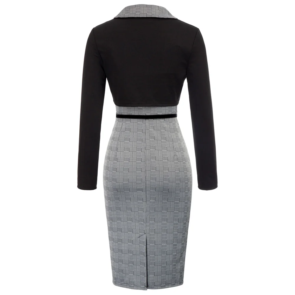 Летнее женское платье без рукавов облегающее на бретельках повседневное