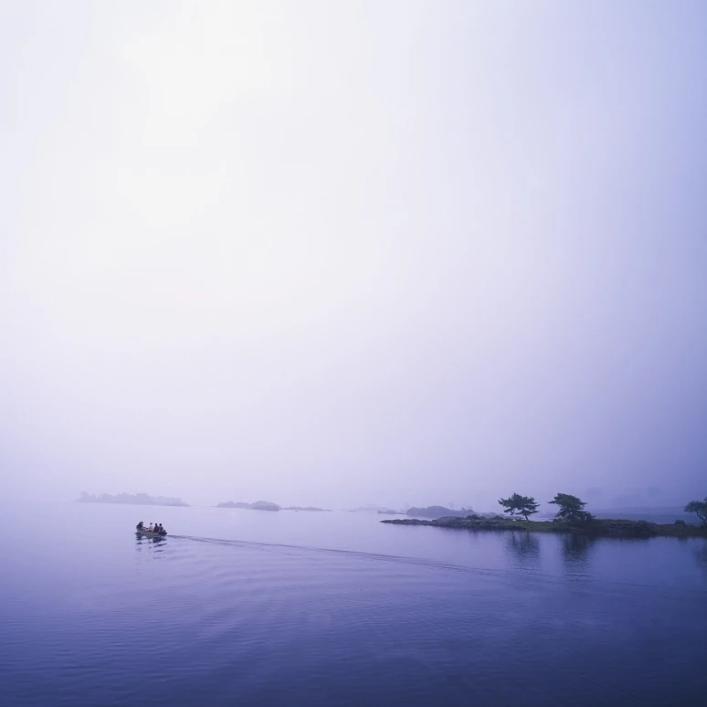 Lough Corrib Connemara Co Голуэй Ирландия Лодка на плакат с озером печати (17x13) | Дом и сад