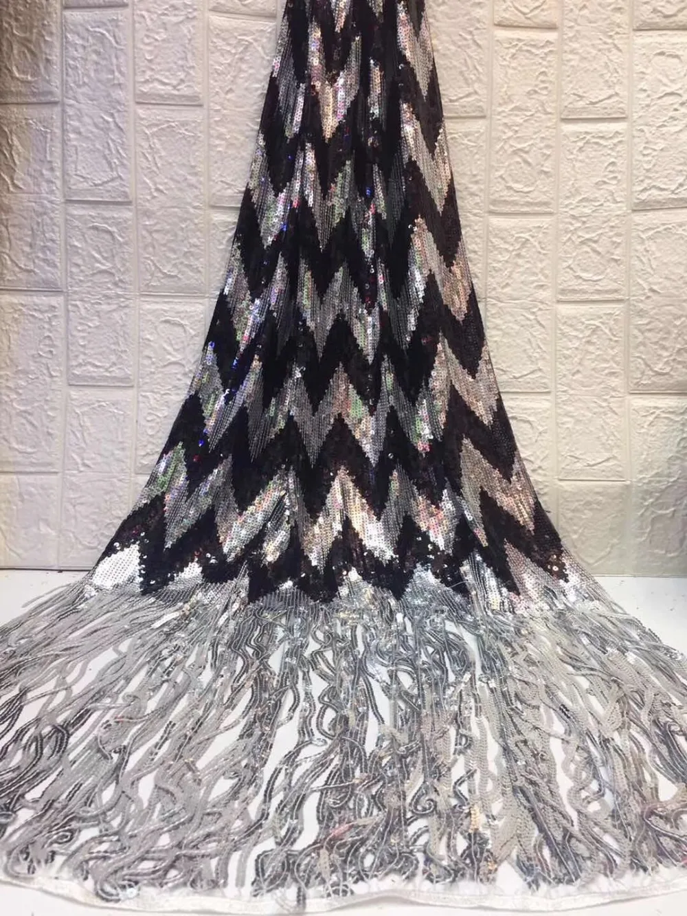 

Новейшая мода, кружевная ткань из нигерийского тюля с блестками и кисточками, 2019, Высококачественная французская сетка, африканская кружев...