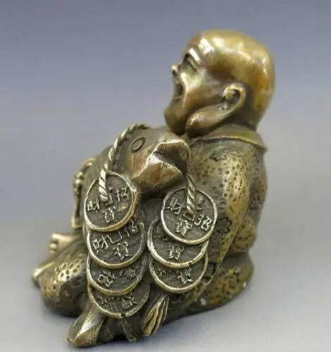 Коллекция китайская латунная резная статуя Будды Maitreya Happy Buddha обнимающая рыбу