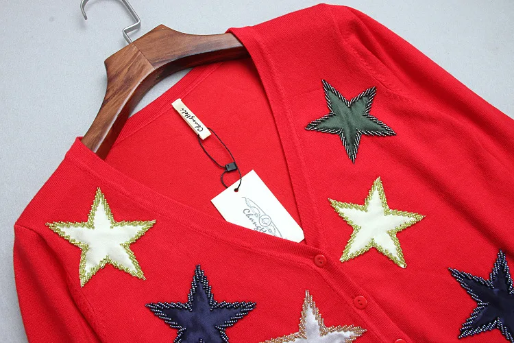 2018 autumn new long-sleeved sweater version of the five-pointed star embroidery beaded cardigan |