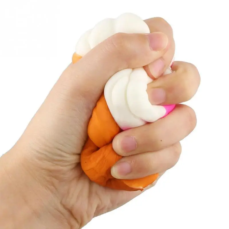 Детские игрушки 10 см искусственные сливки сдавливаемый торт медленно