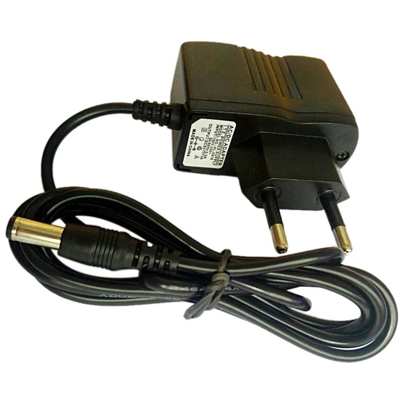 SDI один-четыре. Разветвитель один в и четыре выхода SD/HD/3g 1x4 разветвитель EU Plug |