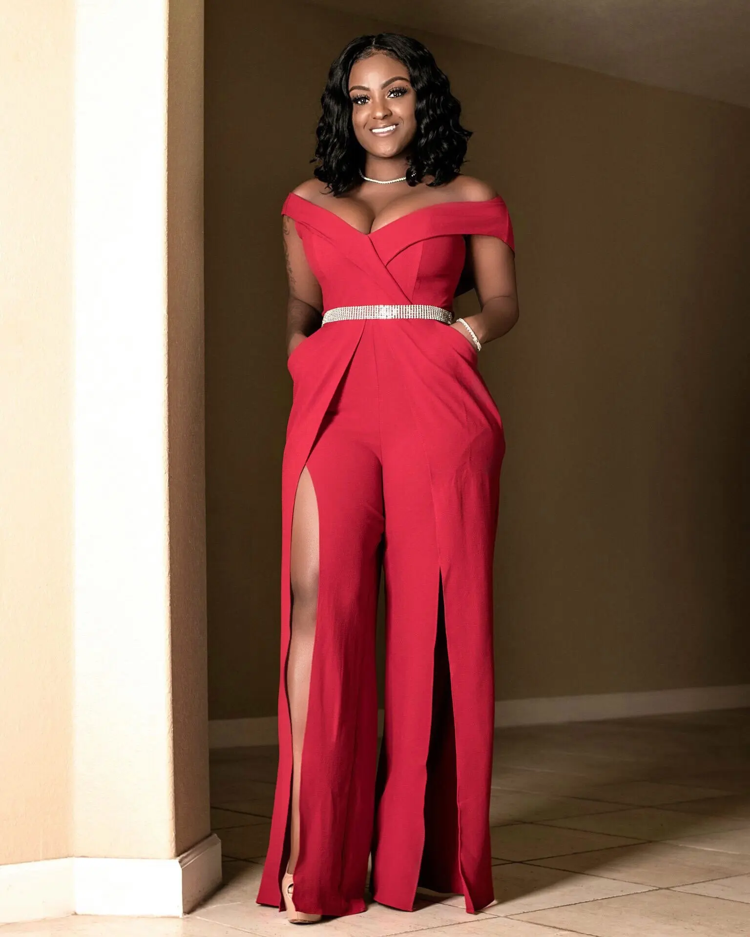 Свободный комбинезон без рукавов с v образным вырезом женский бретелек