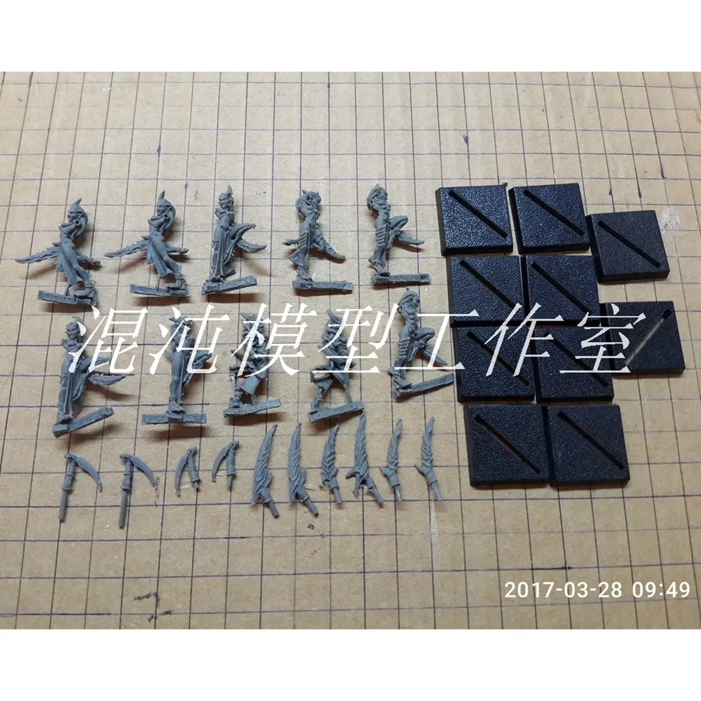 Daemonettes of Slaanesh (классический) (металл/смола пожалуйста оставьте нам примечание)| |