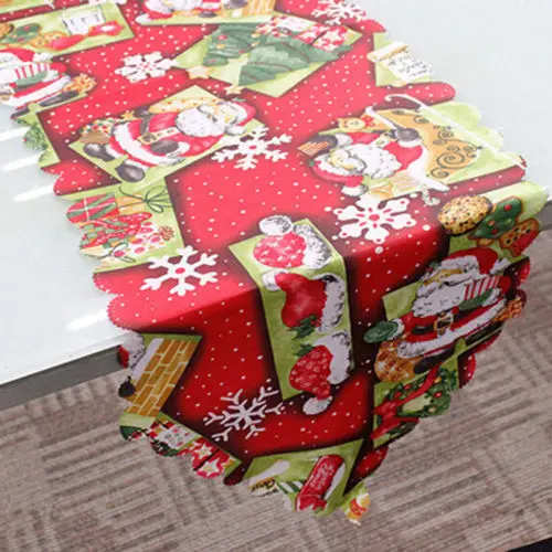 Рождественская скатерть с изображением Санта Клауса и цветов рождественским