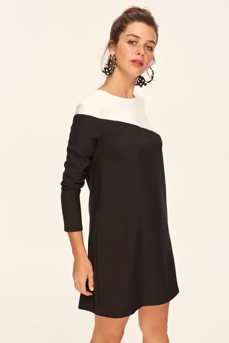 Черное платье Trendyol с цветными блоками TCLAW19BB0328|Женские платья| |