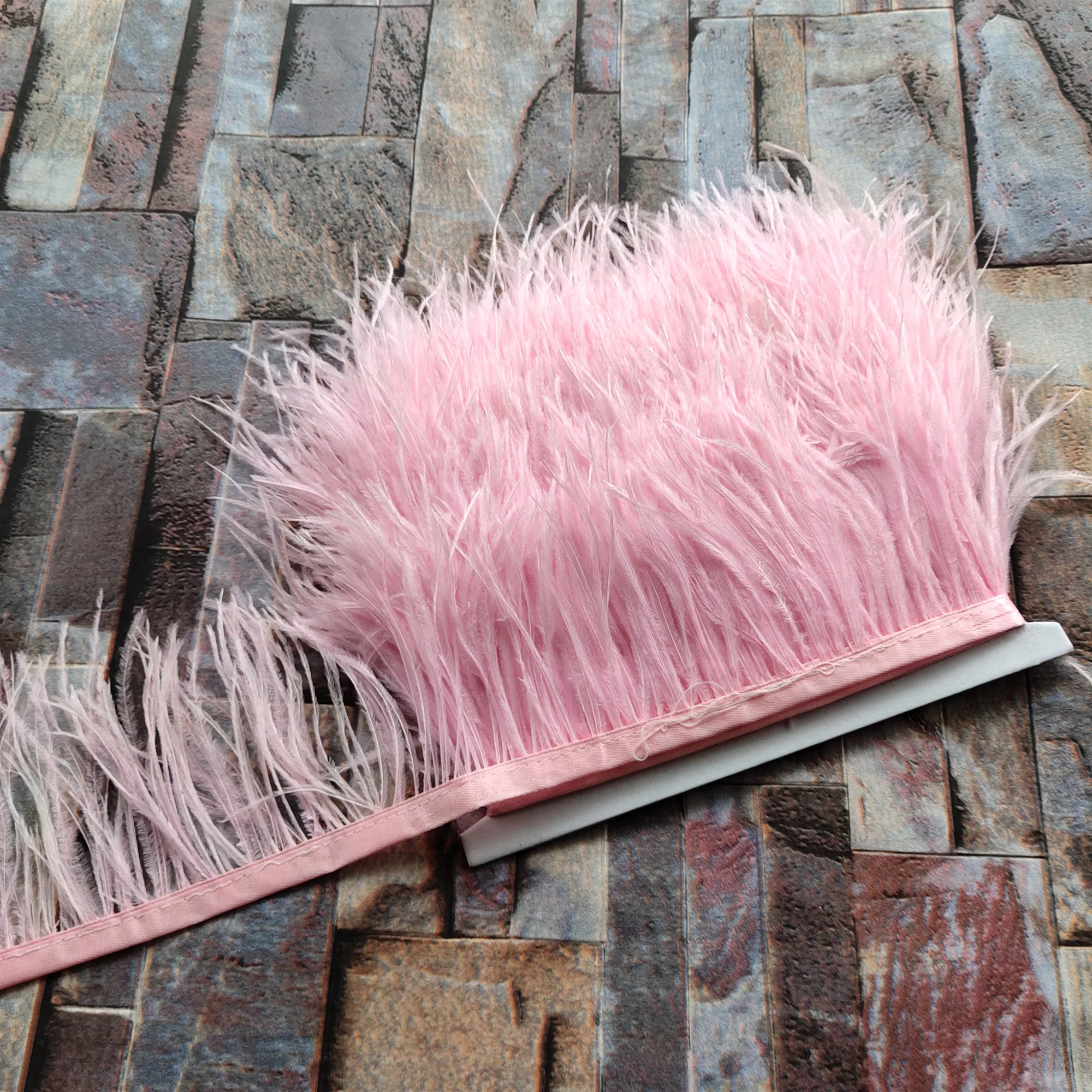 Горячее предложение 1 метр высокое качество светло розовые натуральные перья