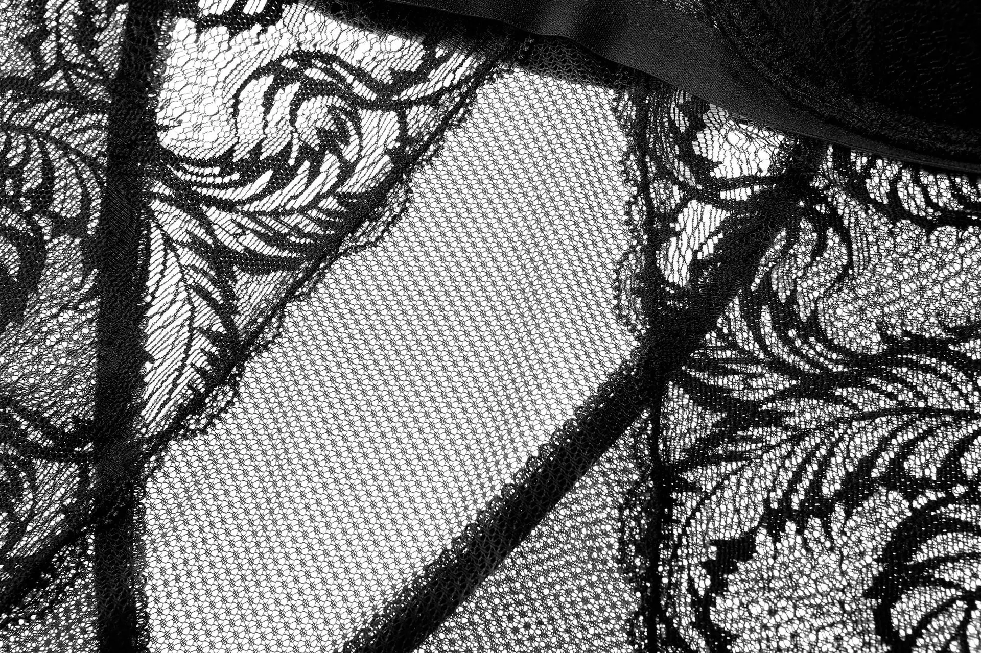 Слегка сексуальный женский цельный прозрачный комбинезон с кружевом нижнее