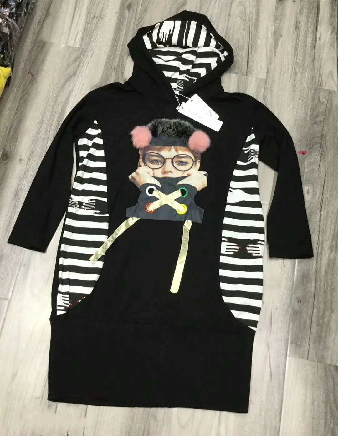 

QING MO Character Pattern Dress 2021 Robe Femme Spring Clothes Appliques Dresses for Women Patchwork Black Hooded Dress AD2087A