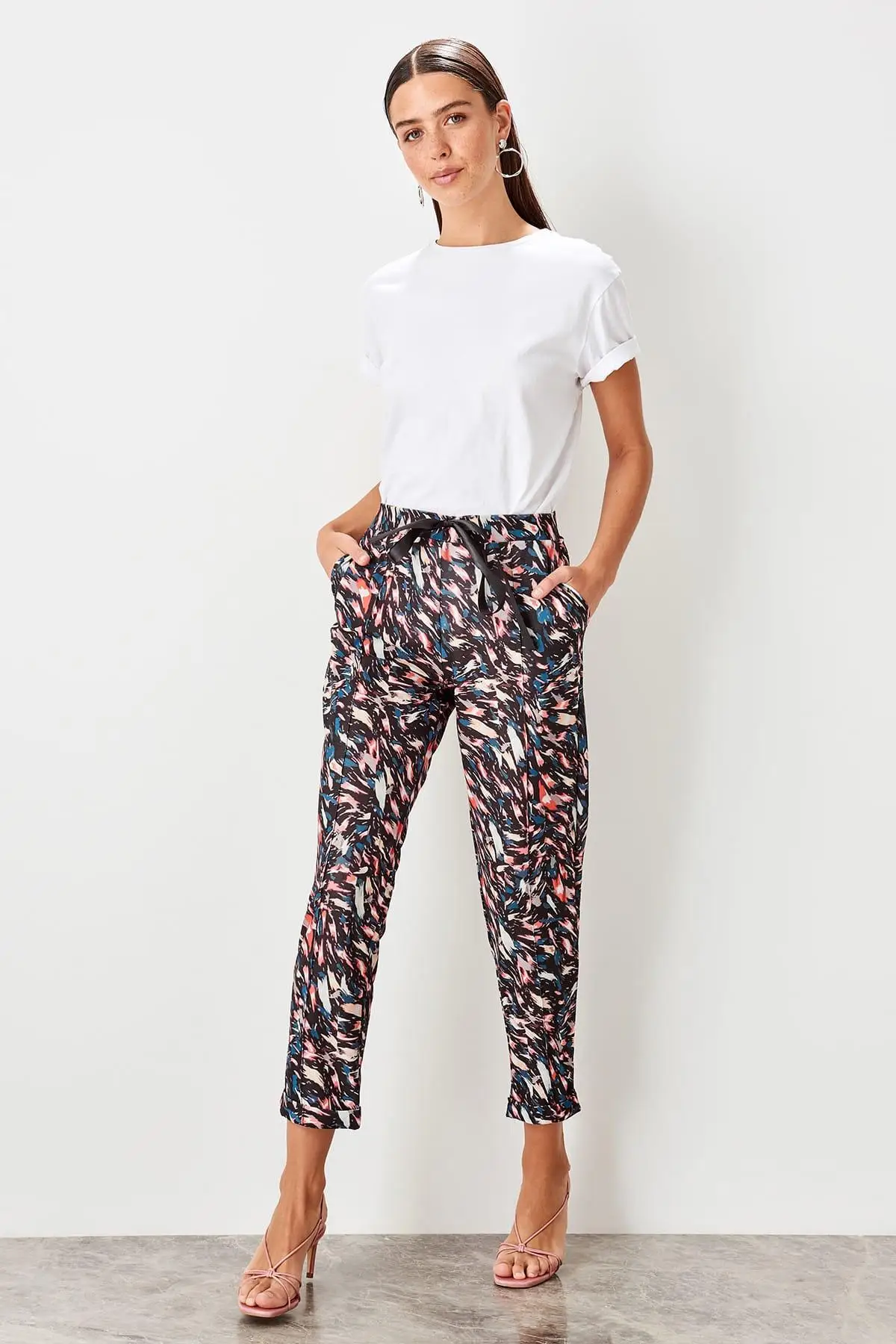 Trendyol/черные брюки с рисунком TWOSS19ST0145|Брюки| |