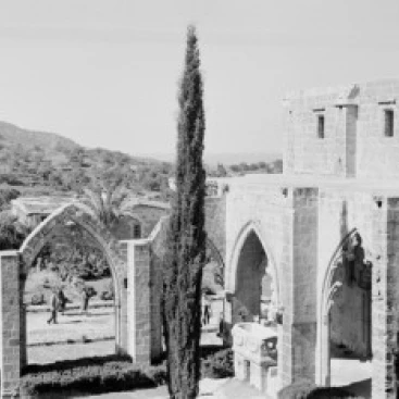 Cyprus Kyrenia Building exterior Poster Print (24x36) | Дом и сад