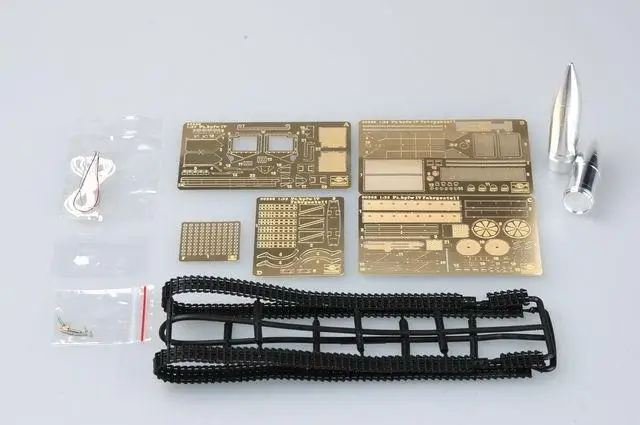 Trumpeter 1/35 00363 Pz.Kpfw.IV Ausf.F Fahrgestell |