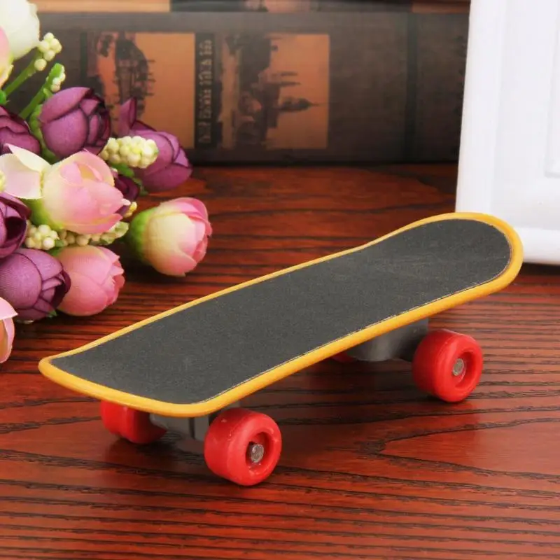 1pc Mini Training Playing Skateboarding Birds Interaction Toys Parrots Skateboard Acrobatics Funny Parakeet Pet Supplies | Дом и сад
