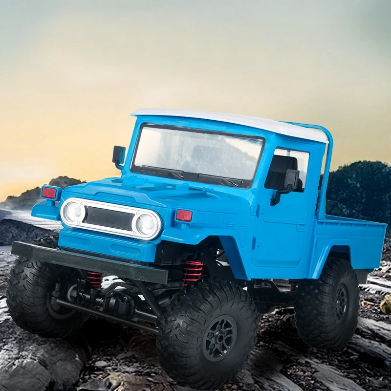 Модель Fj45 Rtr 1/12 2 4G 4Wd Радиоуправляемая машина и светодиодная подсветка гусеничный