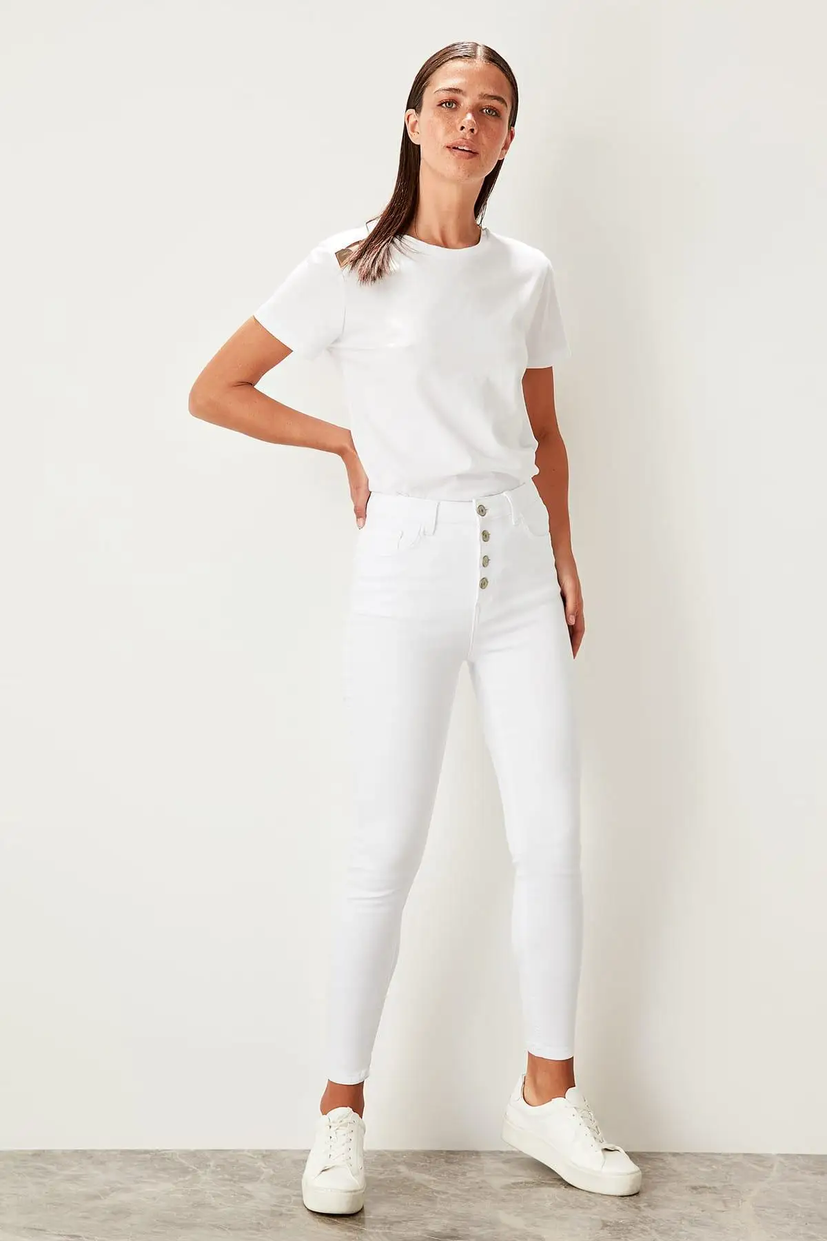Trendyol White Front Button High Waist Skinny Jeans TWOSS19LR0255 |