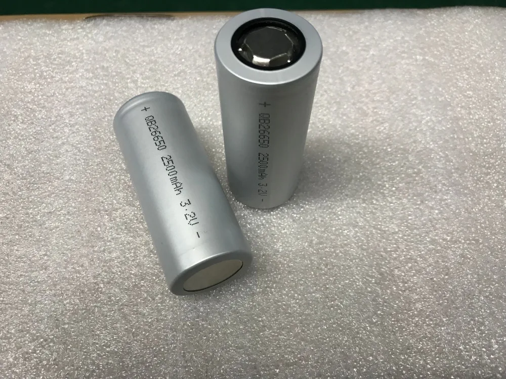 (110 шт./лот Бесплатная доставка) QB26650 3 2 В 20C 26650 LIFEPO4 2500 мАч 50A модели самолета