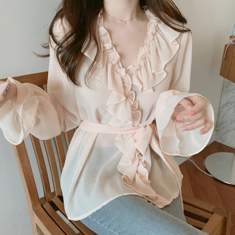 EWQ 2019 Spring New Female Vintage Ruffles Chiffon Shirt Sweet Sunscreen Belt Slim Sexy V-neck Women Blouse Tops HD976 |