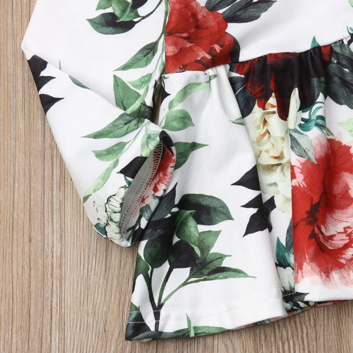 Новое поступление одежда с цветочным рисунком для маленьких девочек Детские