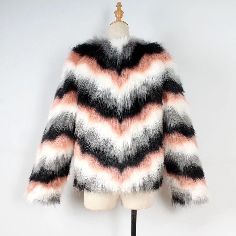 

TUHAO Fashion Striped Faux Fur Coat Female Short Style Slim Winter Jackets Women Tops Fashion Streetwear Overcoats TT0830