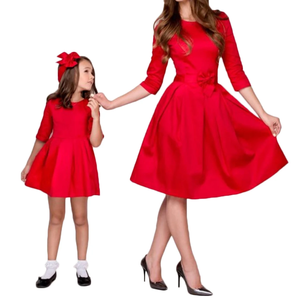 Одинаковые платья для мамы и дочки Короткое мини-платье женщин девочек одежда