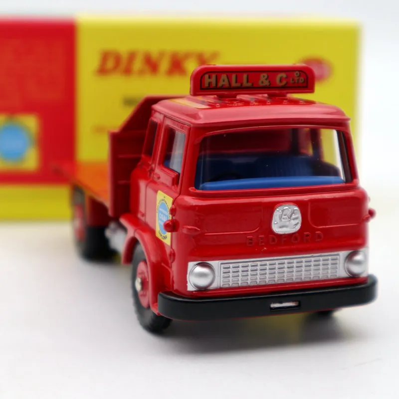 Игрушки Atlas Dinky 425 Beford TK уголь с угольными мешками и весами литые модели