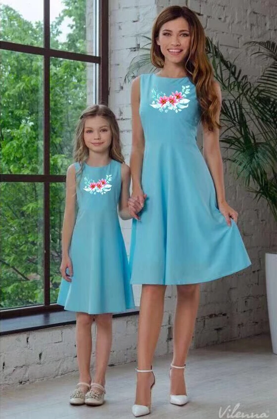 Новое Фирменное летнее семейное платье Pudcoco без рукавов для мамы и