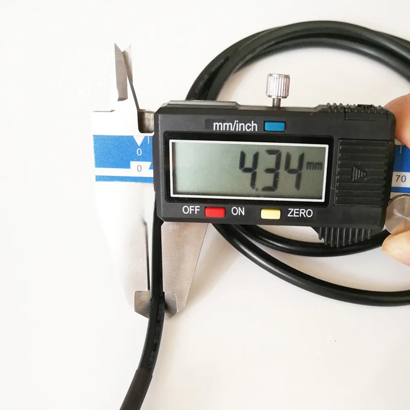 

Biurlink CD Changer Rear Extend Aux-in Audio Cable for Mazda