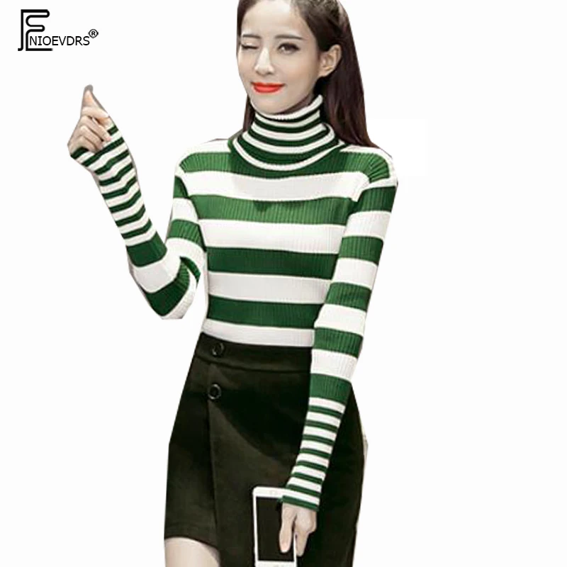 Женский трикотажный пуловер в полоску зеленый черный или коричневый с высоким