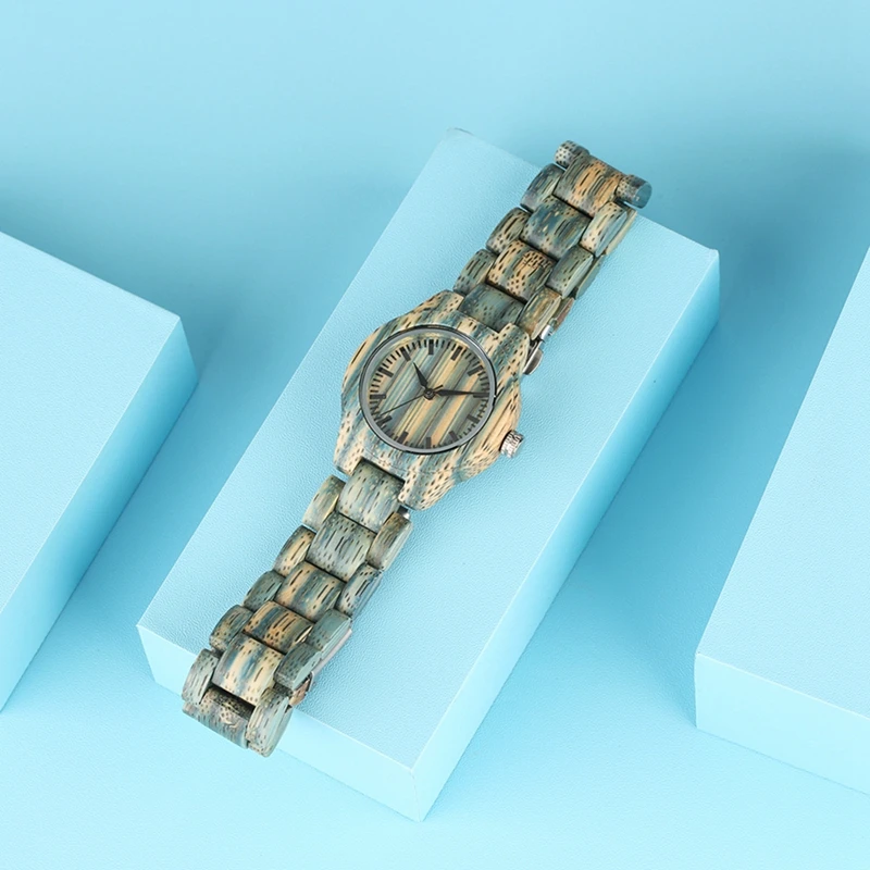 

Retro Light Gray Green Wood Watch Women's Unique Slim Full Wooden Bracelet Quartz Wrist Watches montre femme marque de luxe 2020