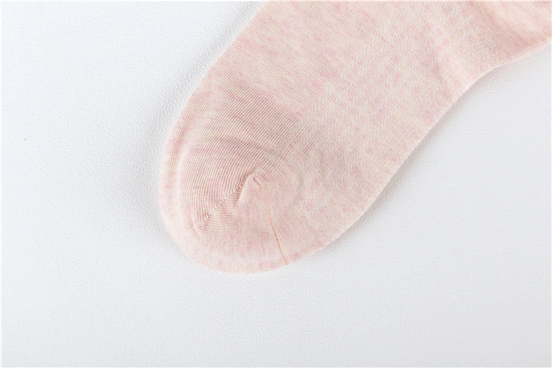 2020 Harajuku new women's socks Pure color cotton boat socks fashion casual color women's socks the best gift to the ladies