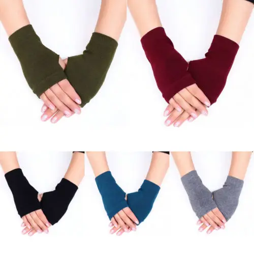 Фото Модные женские зимние перчатки на запястье теплые вязаные длинные без пальцев 1