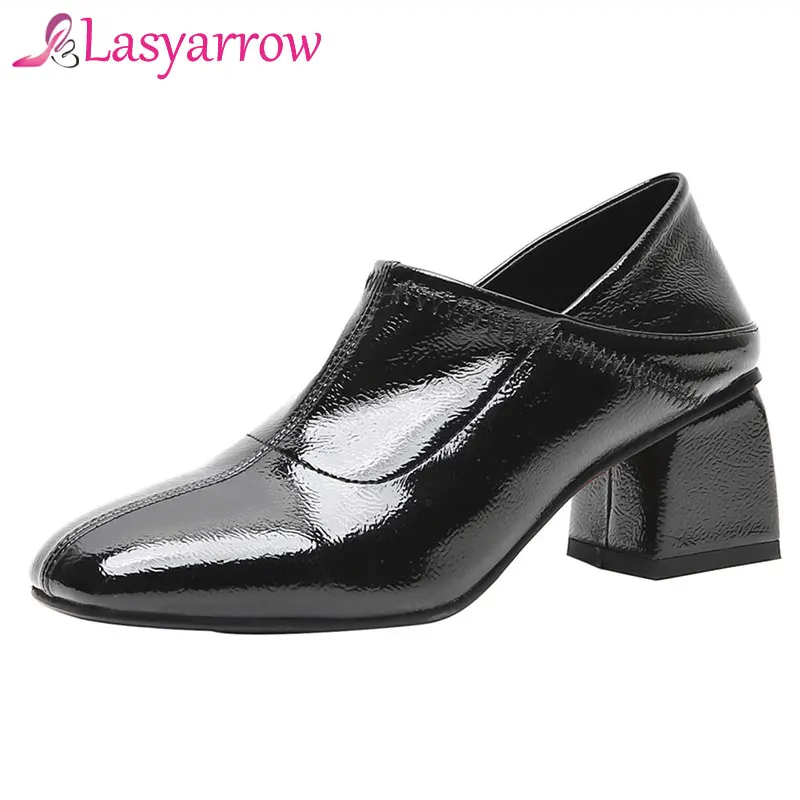

Lasyarrow Women Shoes Brand 2019 Fashion Mules For Women Patent Leather Square Toe Slip On Ladies Pumps Women Oxford Shoes J364