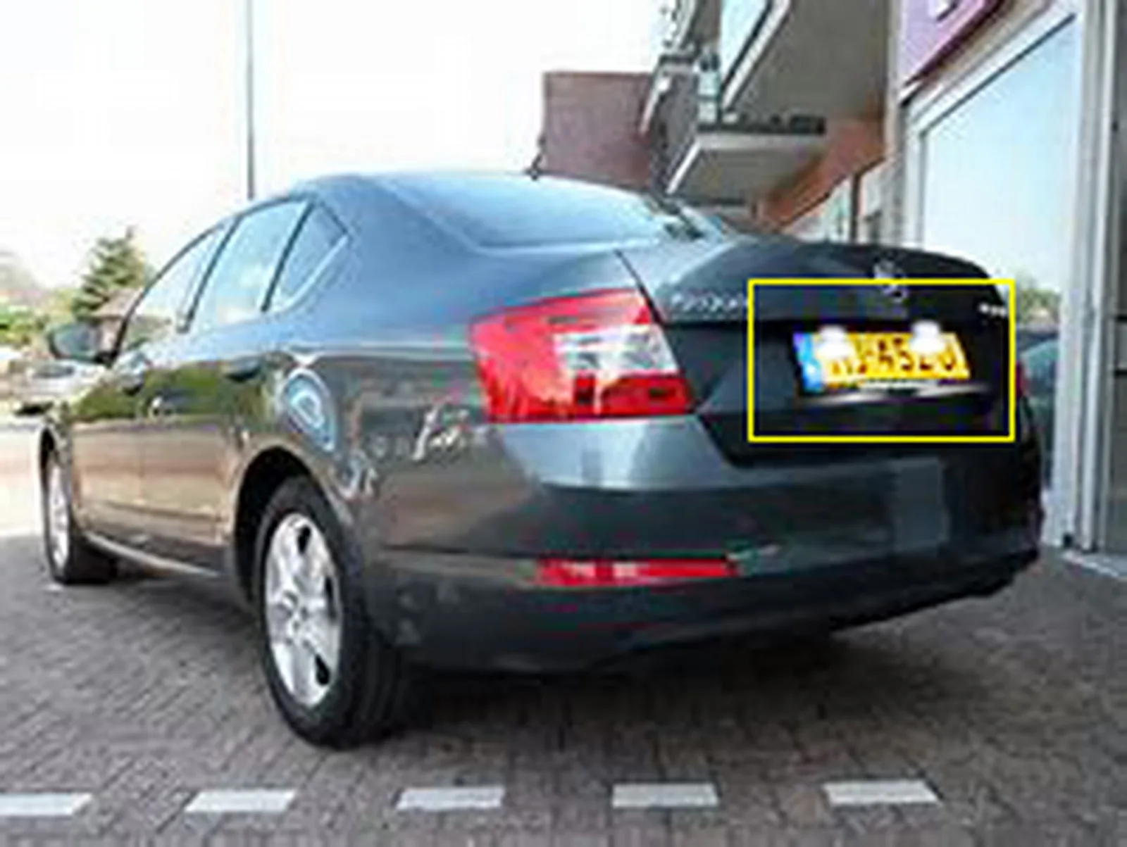 

ANGRONG 2x 18SMD LED License Number Plate Light Lamp For Skoda Octavia 1Z 2004-2013 Roomster 5J 06-15 White