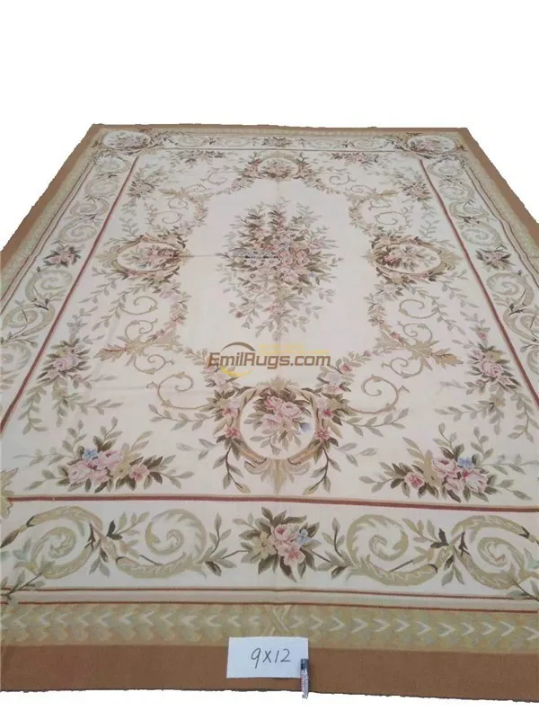 Рисунок 4 - Ковры ручной работы для гостиной