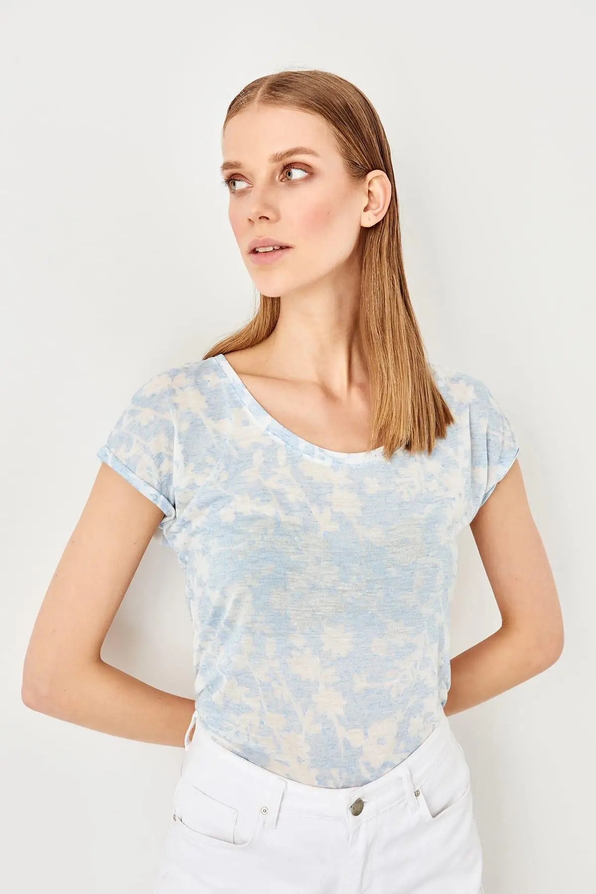 Trendyol синяя трикотажная Базовая футболка TWOSS19FV0252|Футболки| |