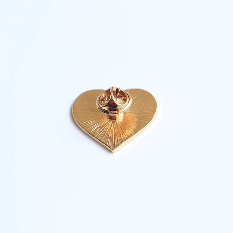 Singer Style Brooches Enamel Pin for Boys Girls Lapel Pin Hat/bag Denim Jacket Women Brooch Badge S115