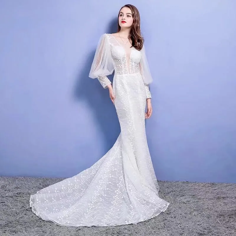 Платье для свадьбы Vivian's Bridal с рукавами фонариками и открытой спинкой