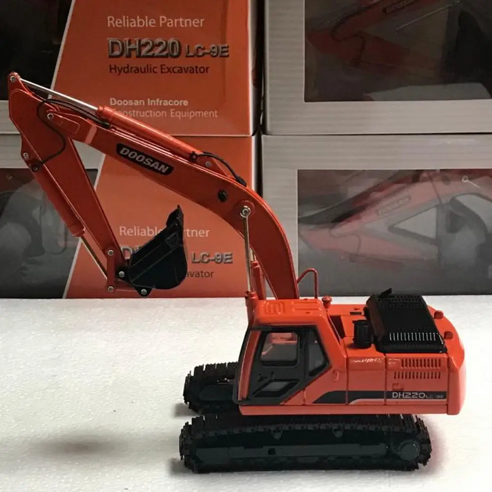 1/40 DOOSAN DH220LC-9E гидравлический экскаватор с металлической гусеницей Игрушечная
