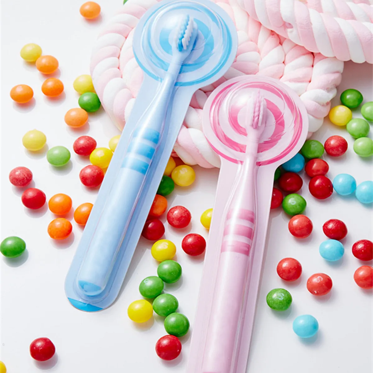 

Cute 2PCS Toothbrush Two Color Options Protect Children's Oral Cavity Manual Toothbrush