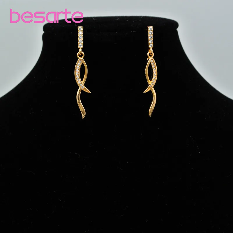 

Gold Sickle Drop Earrings Women Lange Oorbellen Kolczyki Korean Fashion Aretes Largos Orecchini Donna Ohrringe Uzun Kupe E0711