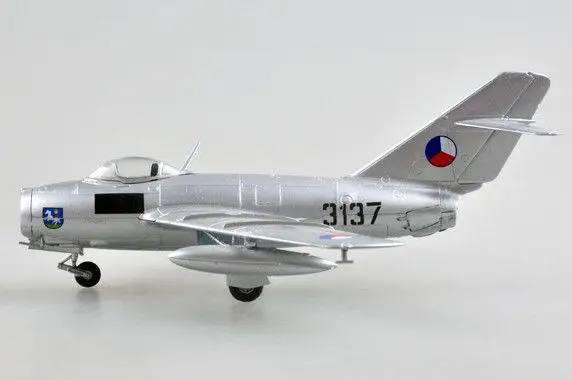 Trumpeter 37132 легкая модель 1/72 MiG 15 пластиковая Готовая самолета новый склад|Наборы