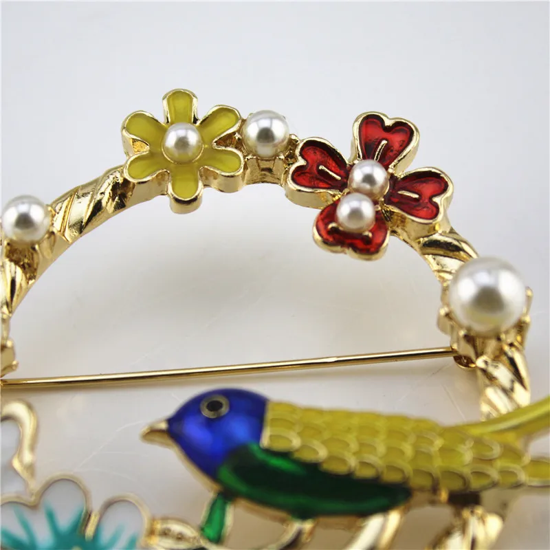 Free shipping New Europe and America color Enamel Bird language floral temperament coat brooch accessories female | Украшения и