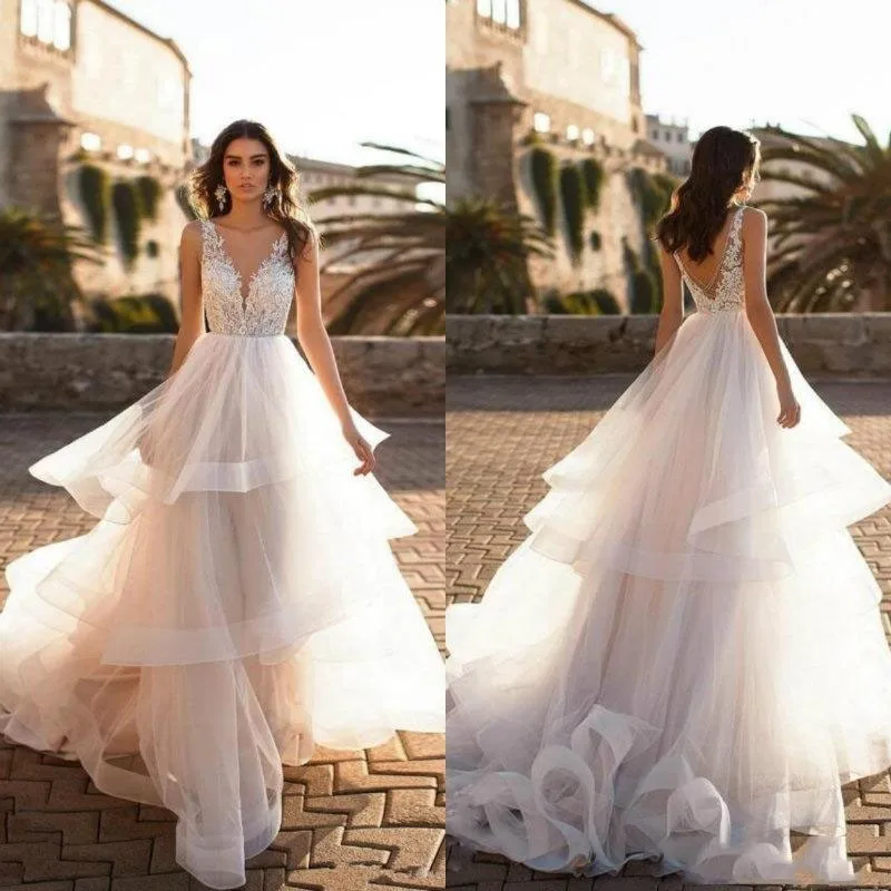 

2019 V Neck Court Train Wedding Dresses Ruffle Lace Appliqued A Line Bridal Gowns Beach Wedding Dress