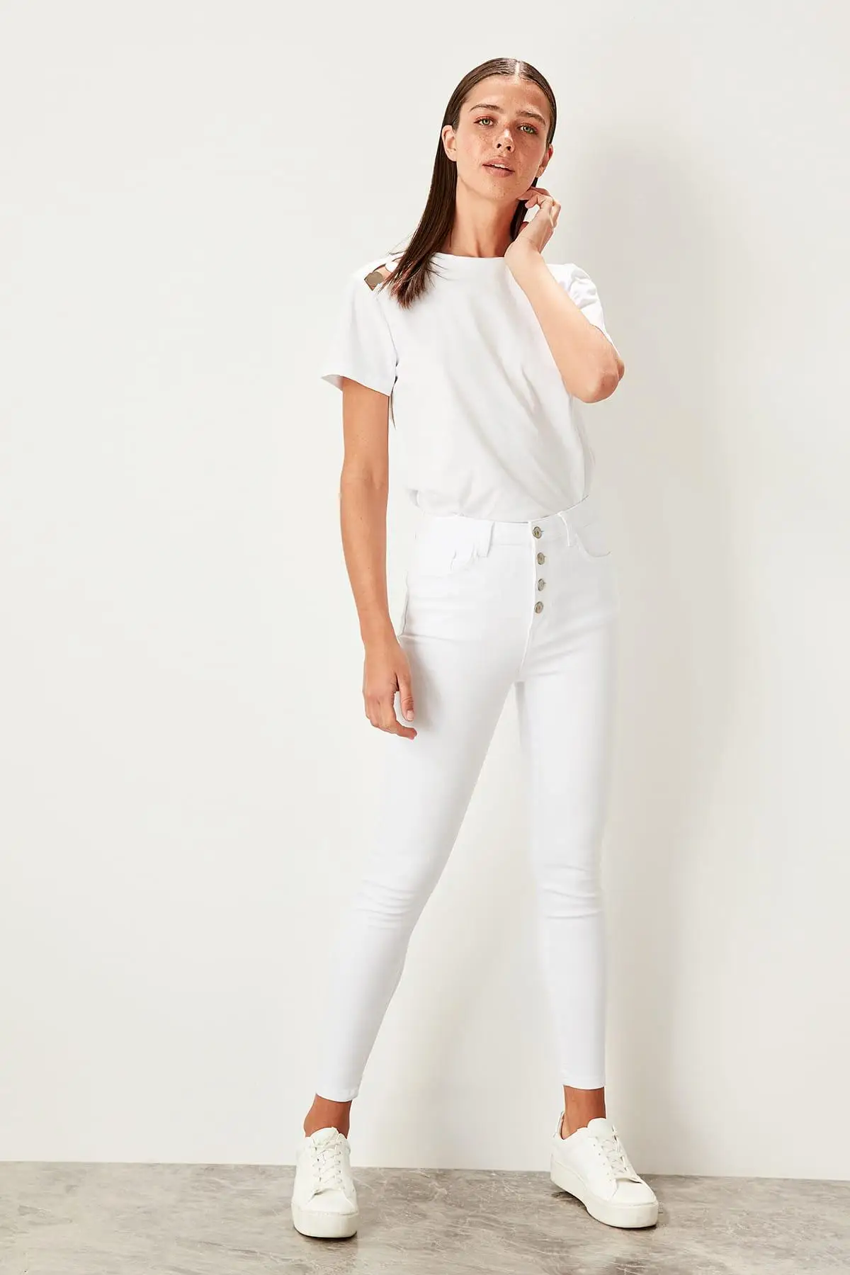 Trendyol White Front Button High Waist Skinny Jeans TWOSS19LR0255 |