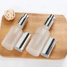 Матовая стеклянная бутылка 50 мл, 100 мл, стеклянная бутылка с распылителем, распылитель для тумана с серебряной крышкой, пустая бутылка для фотолосьона, 50 шт.