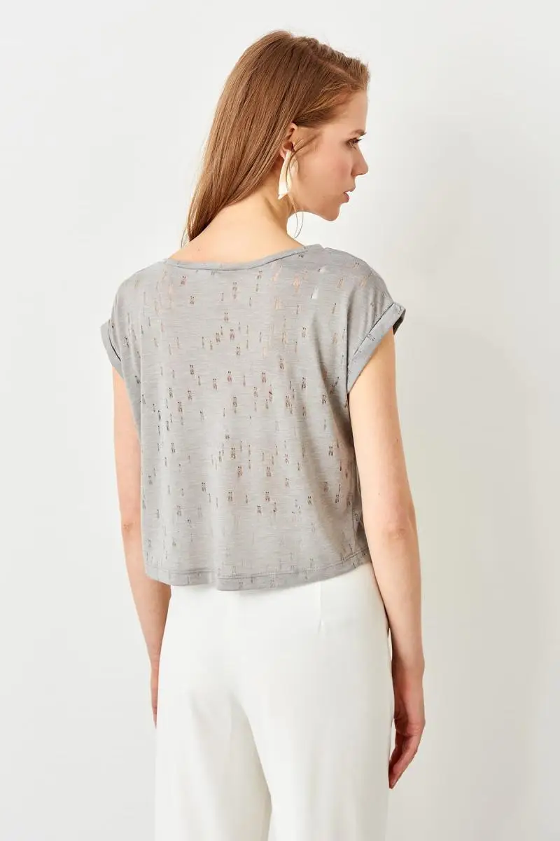 Trendyol серый Pourer Detaylı Crop трикотажная футболка TWOSS19FV0159|Футболки| |
